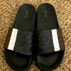 Michael Kors slippers